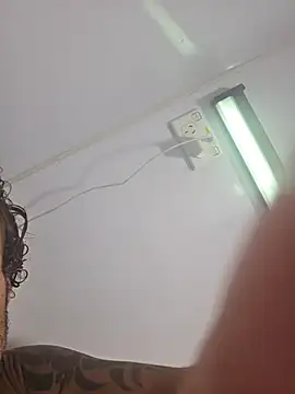 shainnfk online show from March 9, 2026, 1:42 am