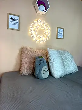 Meggie  online show from November 5, 2025, 11:19 pm