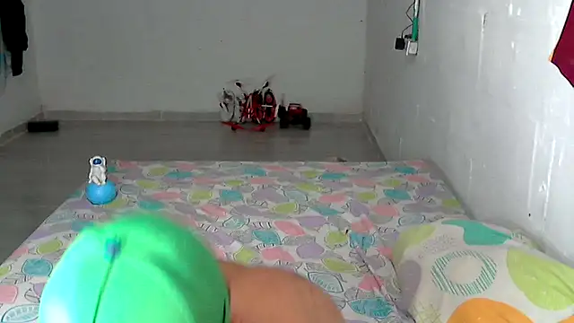 AXionX online show from February 10, 2026, 9:19 am