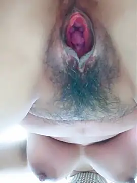 Snapshot of piug321 chatting on November 15, 2025, 7:56 am piug321 online show from November 15, 2025, 7:56 am