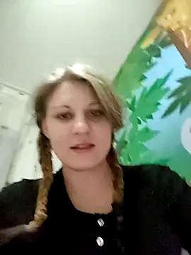 SandyCassie online show from February 7, 2026, 9:45 pm