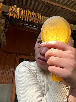 Snapshot of Saomai25 chatting on November 24, 2025, 7:30 am Saomai25 online show from November 24, 2025, 7:30 am