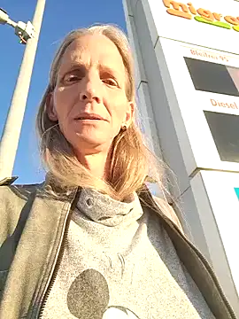 Cheryl F online show from April 30, 2026, 5:53 pm