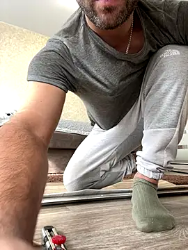 Snapshot of AndyLynn chatting on October 18, 2025, 7:54 am AndyLynn online show from October 18, 2025, 7:54 am