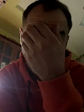 Snapshot of AndyLynn chatting on October 27, 2025, 9:05 pm AndyLynn online show from October 27, 2025, 9:05 pm