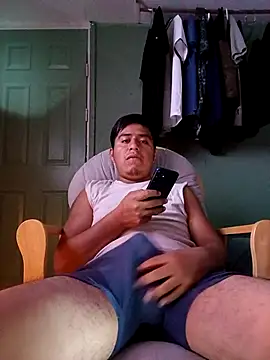 Snapshot of Penelargo1233r chatting on October 27, 2025, 9:05 pm Penelargo1233r online show from October 27, 2025, 9:05 pm