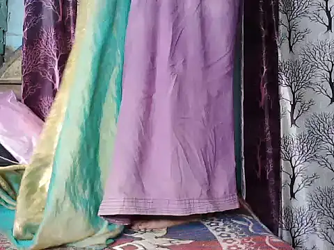 Snapshot of diksha--s chatting on November 4, 2025, 5:11 am diksha--s online show from November 4, 2025, 5:11 am