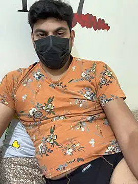 Handsome8677 online show from November 16, 2025, 9:47 am