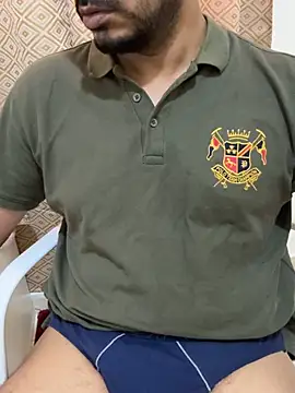 Handsome8677 online show from July 13, 2026, 1:32 pm