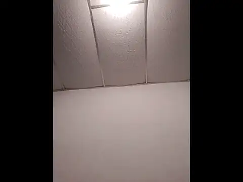 Teressa Love online show from November 18, 2025, 9:34 am