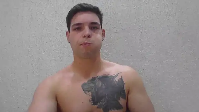 Zure-xxx online show from May 27, 2026, 1:37 am