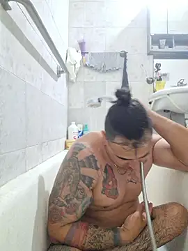 Rueditasss online show from April 8, 2026, 1:29 am