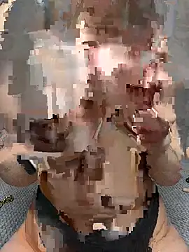 ChloeBrut online show from April 13, 2026, 11:31 pm