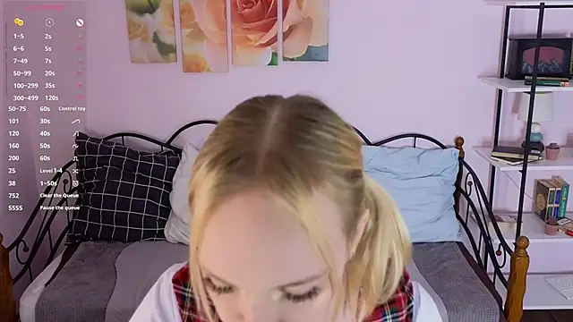 Grace Glend online show from April 21, 2026, 10:27 pm