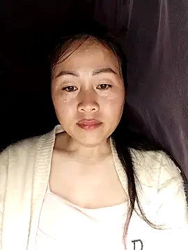 Snapshot of Spring-mky chatting on January 13, 2026, 4:33 pm Spring-mky online show from January 13, 2026, 4:33 pm