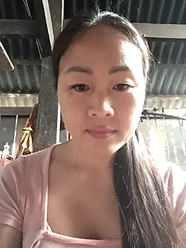 Snapshot of Spring-mky chatting on December 3, 2025, 1:39 am Spring-mky online show from December 3, 2025, 1:39 am