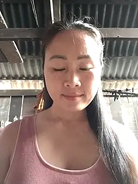 Snapshot of Spring-mky chatting on December 17, 2025, 5:01 am Spring-mky online show from December 17, 2025, 5:01 am