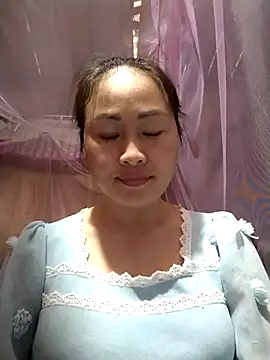 Snapshot of Spring-mky chatting on December 16, 2025, 3:44 am Spring-mky online show from December 16, 2025, 3:44 am