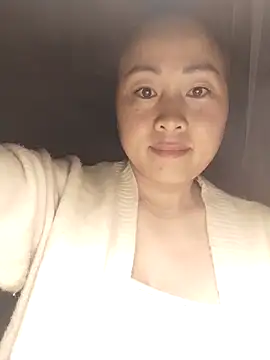 Snapshot of Spring-mky chatting on November 27, 2025, 10:43 pm Spring-mky online show from November 27, 2025, 10:43 pm