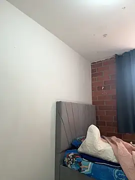 Snapshot of valentina_herrrera chatting on October 23, 2025, 2:27 pm valentina herrrera online show from October 23, 2025, 2:27 pm