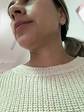 valentina herrrera online show from April 9, 2026, 3:07 pm