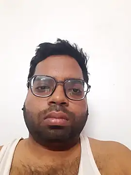 darren20k9 online show from April 11, 2026, 6:55 pm