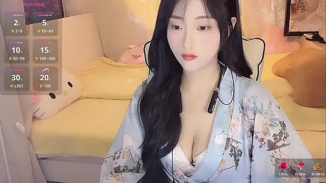 Snapshot of Ximi1 chatting on November 4, 2025, 10:02 pm Ximi1 online show from November 4, 2025, 10:02 pm