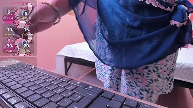 Iniya Parul online show from October 25, 2025, 1:45 pm