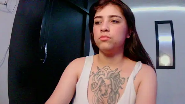 adri gomez1 online show from November 6, 2025, 6:28 am