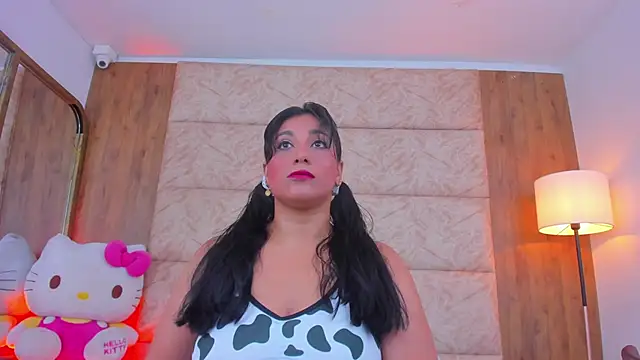 Snapshot of Antonella_Russo1 chatting on November 24, 2025, 5:18 am Antonella Russo1 online show from November 24, 2025, 5:18 am