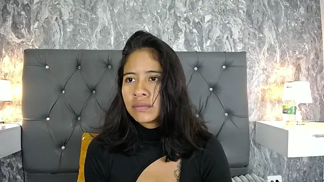 Snapshot of EuphoriaSavage chatting on November 14, 2025, 1:04 pm EuphoriaSavage online show from November 14, 2025, 1:04 pm