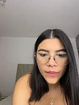 Snapshot of Julietalcl chatting on March 22, 2026, 9:11 am Julietalcl online show from March 22, 2026, 9:11 am