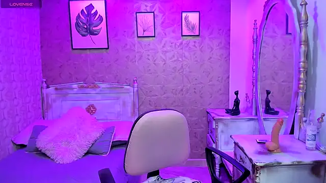 Snapshot of Sara_clk chatting on November 17, 2025, 8:02 pm Sara clk online show from November 17, 2025, 8:02 pm