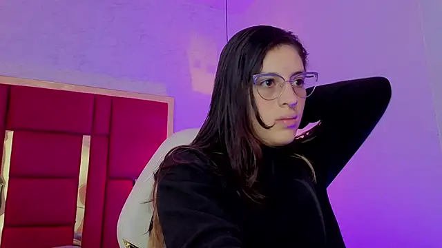 moon winy online show from April 21, 2026, 12:01 pm