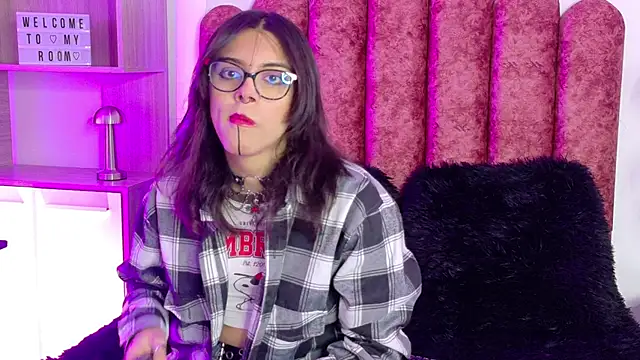 Lullaby Charade online show from November 21, 2025, 12:04 pm