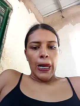 Snapshot of single_virgin chatting on November 17, 2025, 4:44 pm single virgin online show from November 17, 2025, 4:44 pm