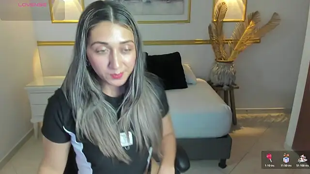 karlyy  online show from January 8, 2026, 7:31 pm