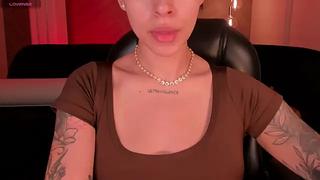 ChristineFord  online show from July 13, 2026, 7:35 pm