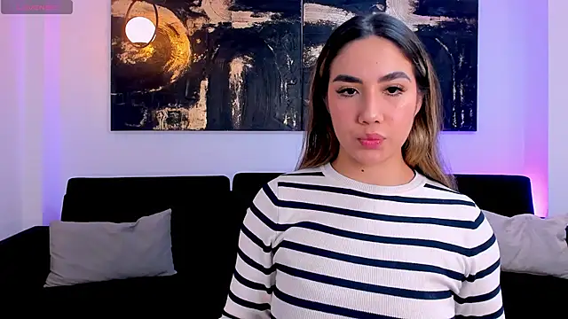 AnnieMonroe1 online show from December 19, 2025, 2:19 pm