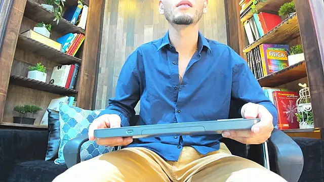 GabrielDraiven online show from December 5, 2025, 7:34 pm