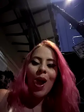 BiancaLuxor  online show from November 28, 2025, 11:05 pm