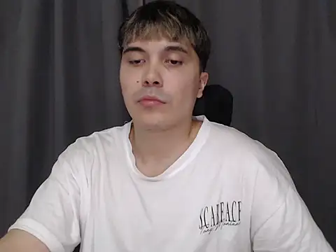 Snapshot of CuteAlexBoy chatting on February 14, 2026, 8:20 pm CuteAlexBoy online show from February 14, 2026, 8:20 pm