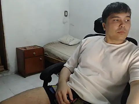 Snapshot of CuteAlexBoy chatting on April 8, 2026, 8:54 pm CuteAlexBoy online show from April 8, 2026, 8:54 pm