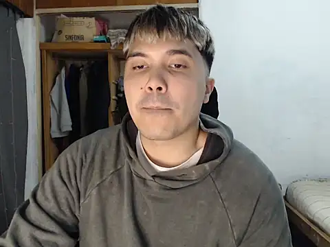 Snapshot of CuteAlexBoy chatting on April 16, 2026, 9:04 pm CuteAlexBoy online show from April 16, 2026, 9:04 pm