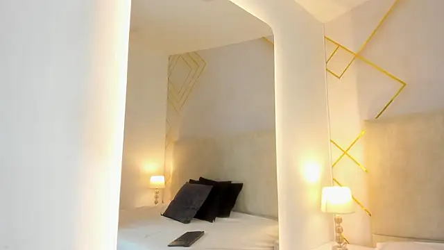 Martinaa Garcia online show from March 13, 2026, 7:08 pm