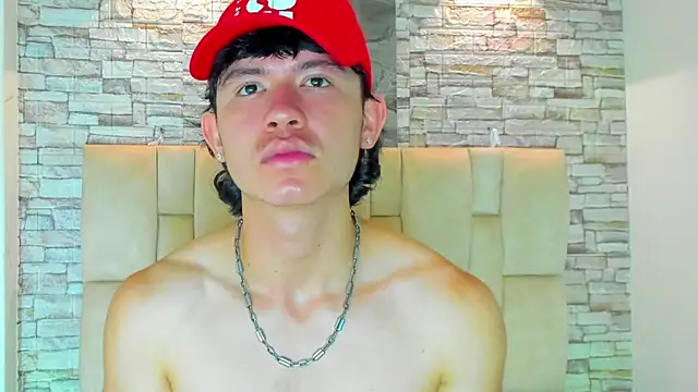 Owenn 17 online show from October 17, 2025, 5:11 am