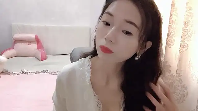 Snapshot of Keke-Baby170 chatting on December 15, 2025, 7:25 am Keke-Baby170 online show from December 15, 2025, 7:25 am