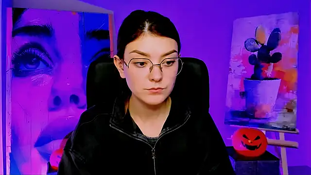 Snapshot of AnaSteisher chatting on October 28, 2025, 1:21 pm AnaSteisher online show from October 28, 2025, 1:21 pm