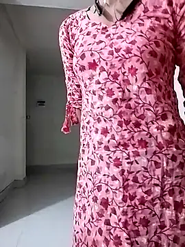 Ratri-Biswas online show from November 13, 2025, 6:23 pm