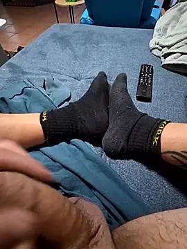 Snapshot of michindm chatting on February 18, 2026, 6:44 am michindm online show from February 18, 2026, 6:44 am